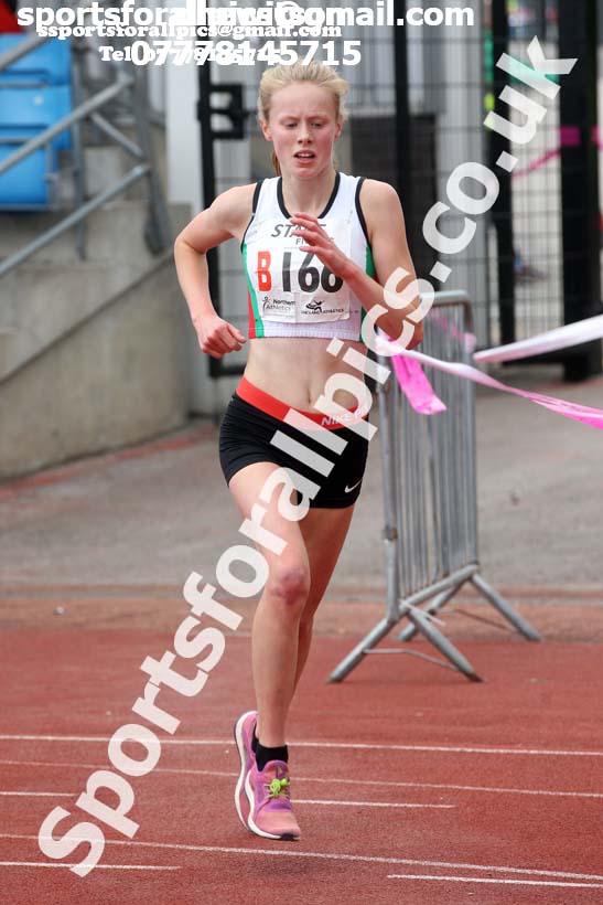 Womens under-17s 3 stage relay, Northern Senior 6 and 4 and Junior Stage Road Relays, SportsCity, Manchester. Photo:  David T. Hewitson/Sports for All Pics